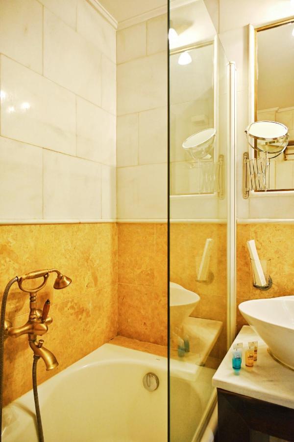 New Times Home & Hotels Near Metro Station Athens Center Экстерьер фото