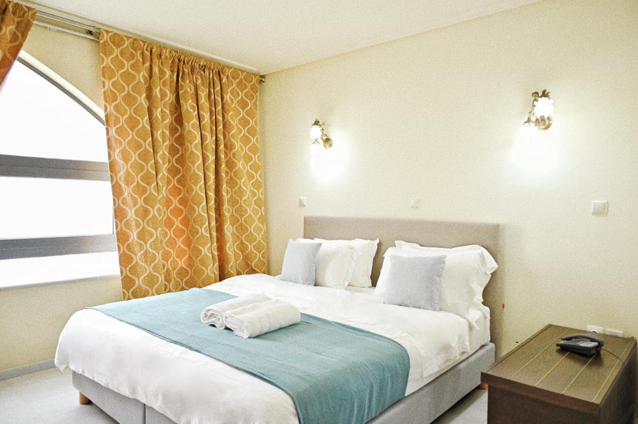 New Times Home & Hotels Near Metro Station Athens Center Экстерьер фото