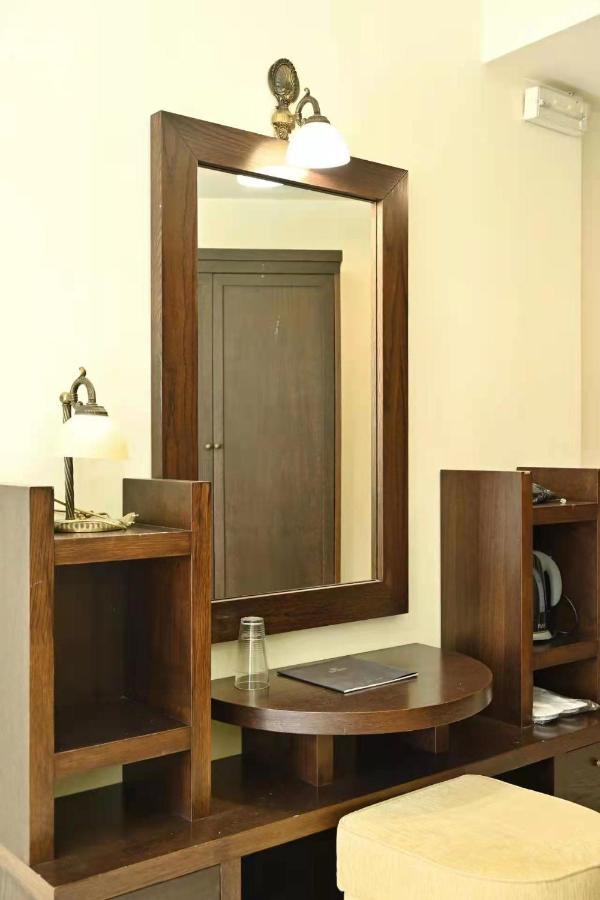 New Times Home & Hotels Near Metro Station Athens Center Экстерьер фото