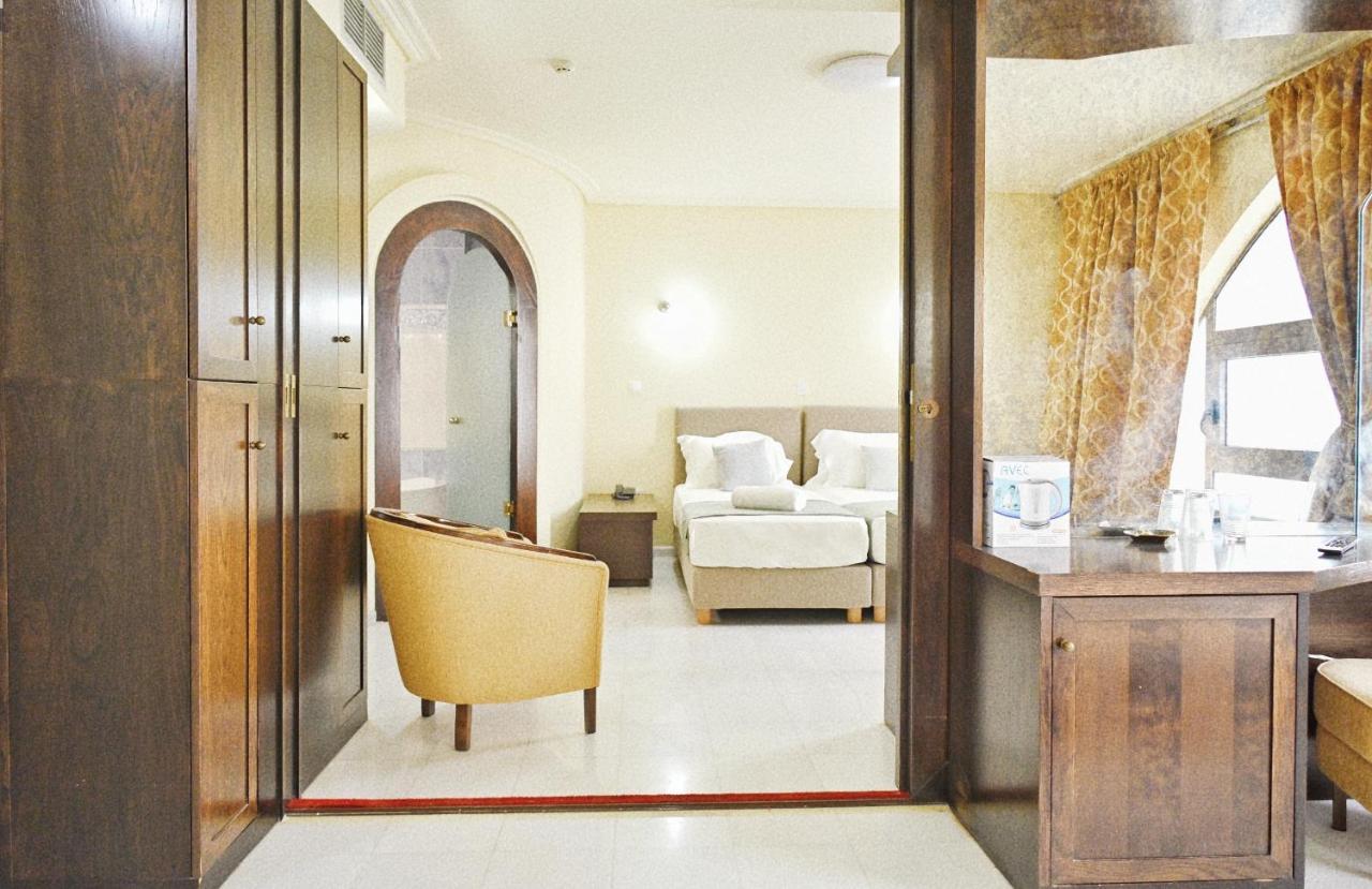 New Times Home & Hotels Near Metro Station Athens Center Экстерьер фото